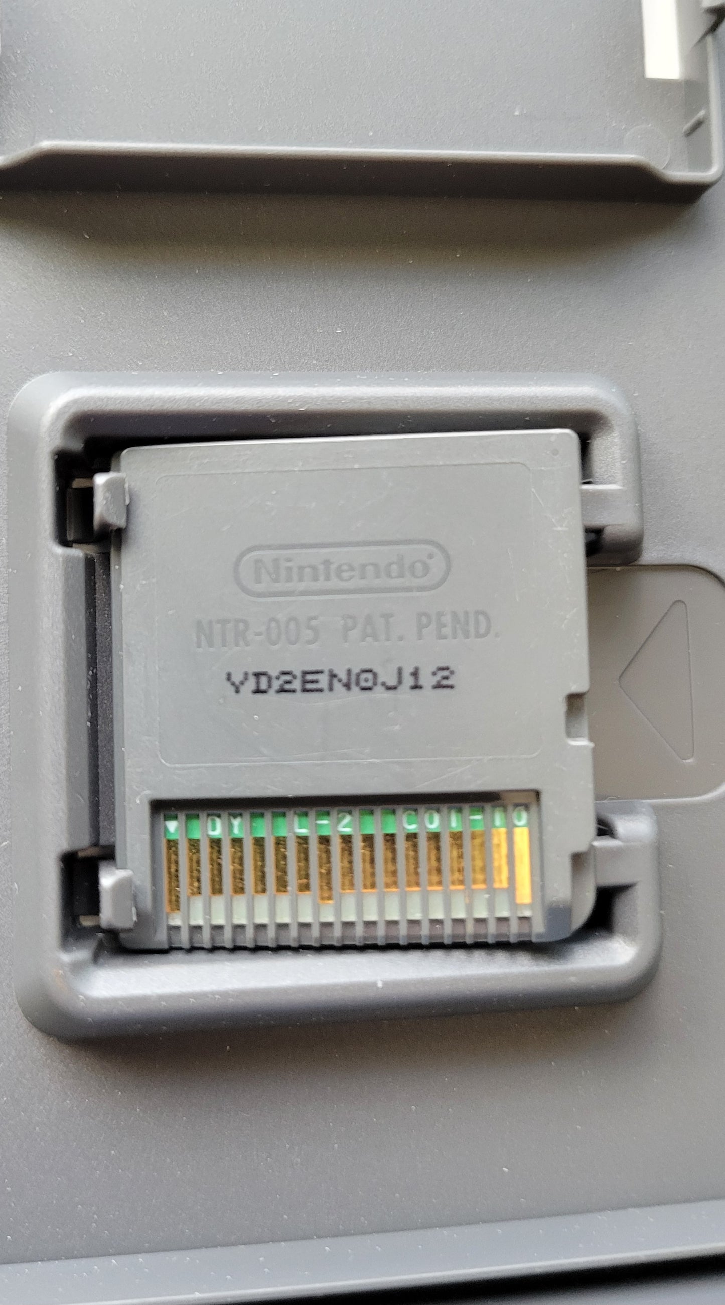 Petz Dogz - Nintendo DS 2005 - Handheld Console NTSC Cartridge Only Tested & Working