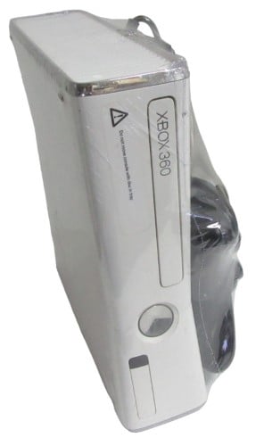 XBOX 360 CONSOLE + 1 Game + 1 Controllers & Hook Up Cords