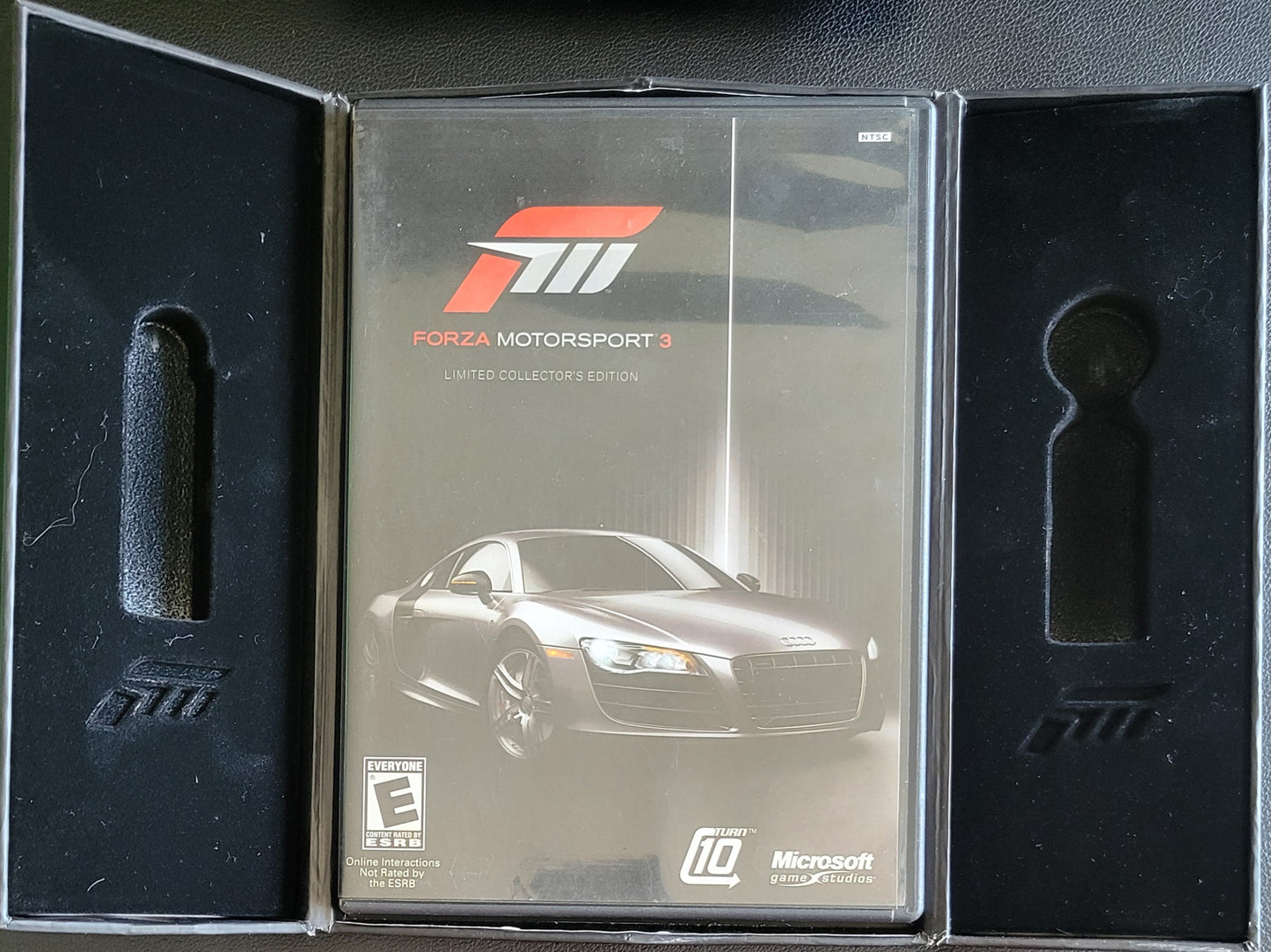 Forza Motorsport 3 Limited Collectors Edition - (CIB) - Microsoft XBOX 360 - Pre-Owned Like New CLEAN DISC