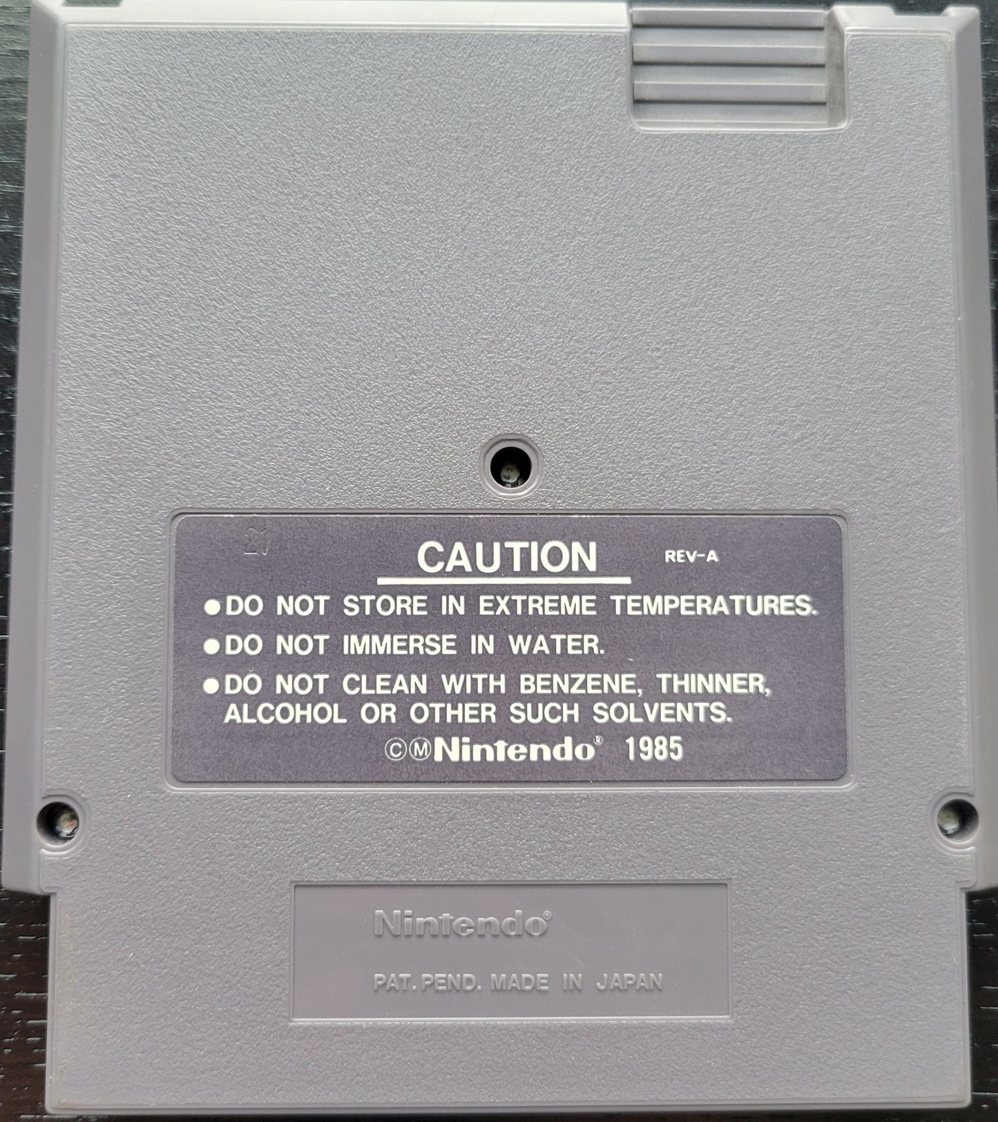 Back To The Future - Authentic NES (Nintendo Entertainment System 1983) 72 Pin 8 Bit Video Game Cartridge GREAT SHAPE