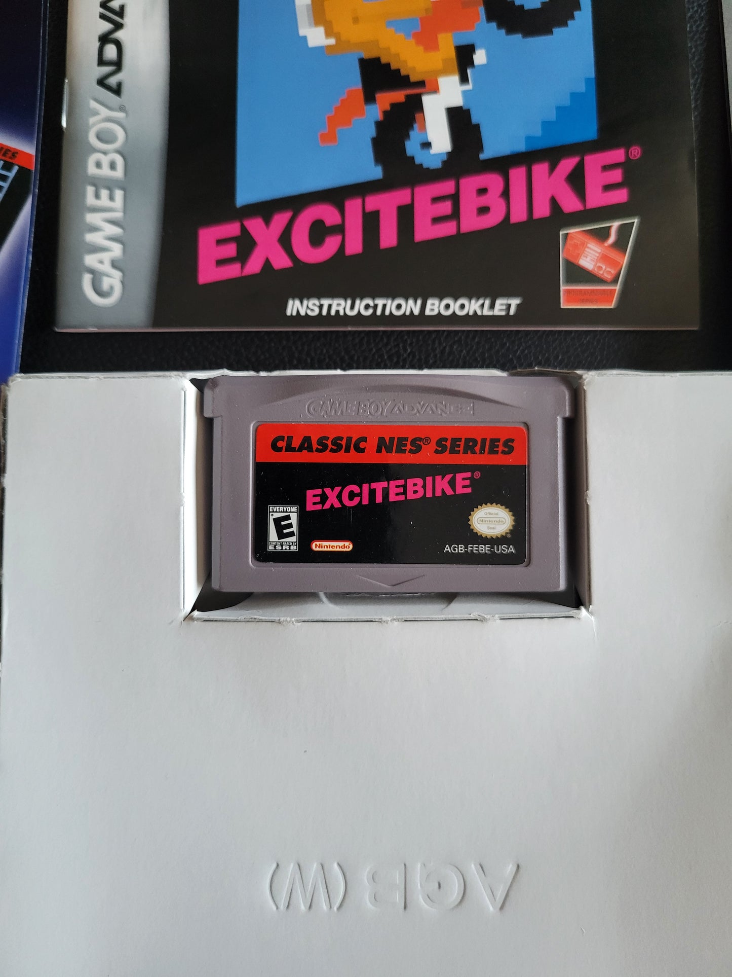 EXCITEBIKE (CIB) Classic NES Series 2004 (VG) - GAMEBOY ADVANCE GBA + Protector