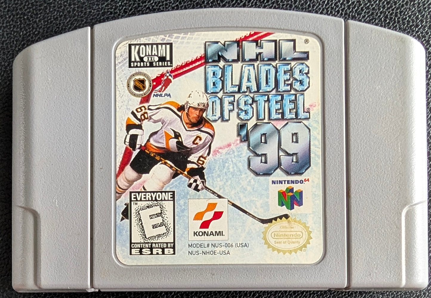 NHL Blades of Steel 99 Nintendo 64 (N64) – Complete in Box (CIB) with Manual & Protector – Excellent Condition