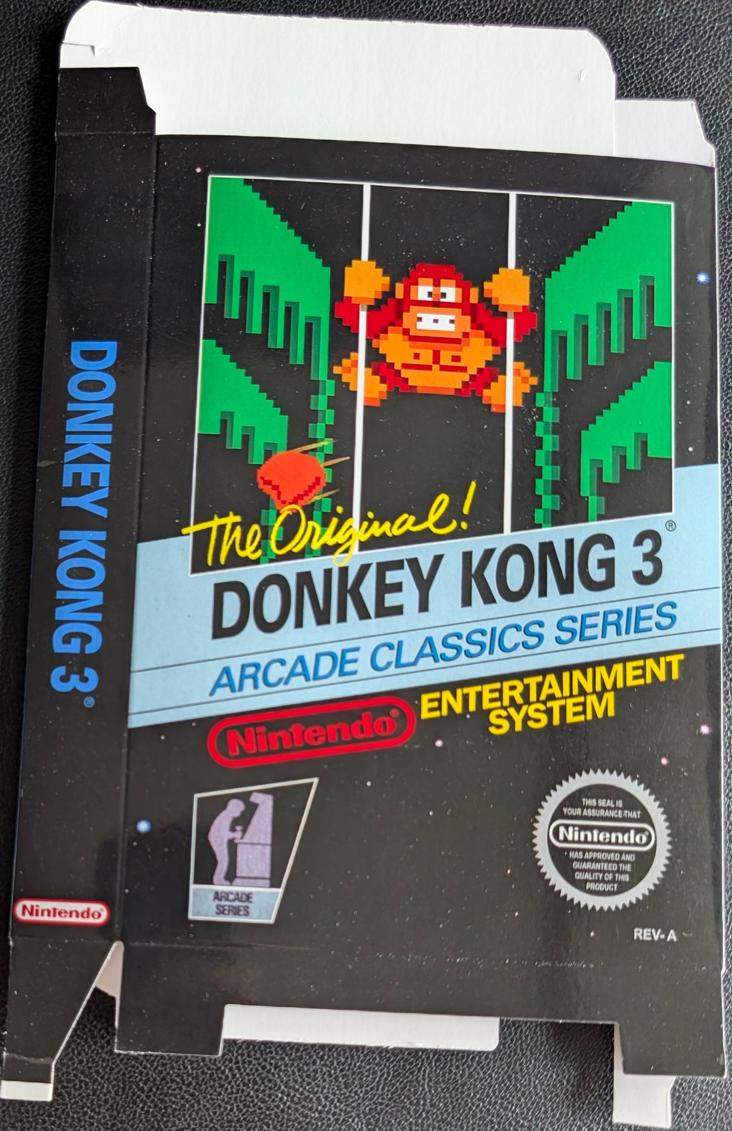 Donkey Kong 3 + BOX - 1986 Nintendo NES | Tested | Protection Sleeve