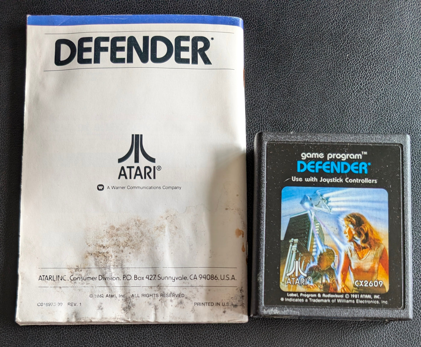 Defender (Atari 2600) 1982 | Black Label | Cartridge + Manual