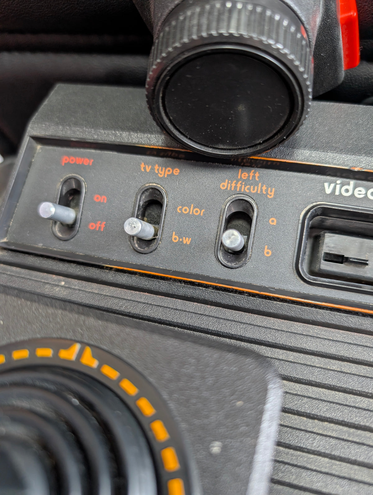 Atari 2600 Woodgrain Console | 2 Paddle Controllers + Joystick | Great 2-Player Package