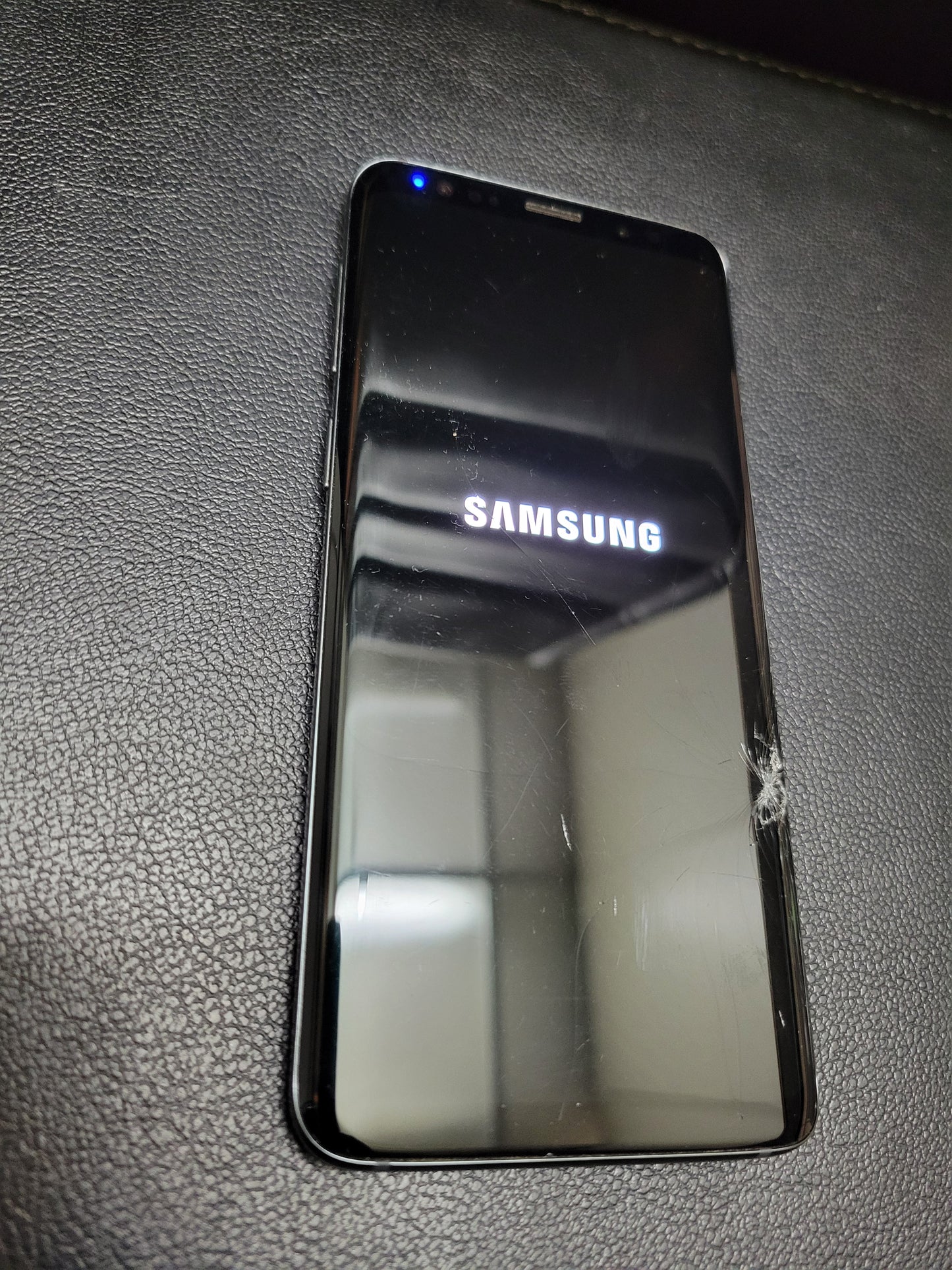 Samsung Galaxy S9 - Immaculate Condition -Minor Surface Cracks (Easily Fixed) Includes Charging Cord & Like-New OtterBox Case