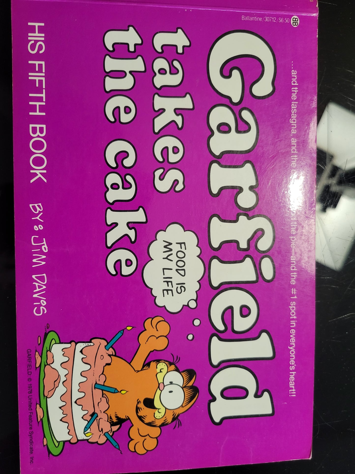 1st EDITION 1980s GARFIELD Book Club Edition: "Garfield Takes The Cake" 5th Softcover Book!