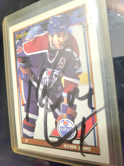 One Of A Kind SIGNED KEVIN LOWE 6 Time Stanley Cup Champion 1990 Edmonton Oilers O-Pee-Chee NHL Hockey Card Great Shape Soft + Top Loader Since New Smoke Pet Free Home Great Collector's Piece