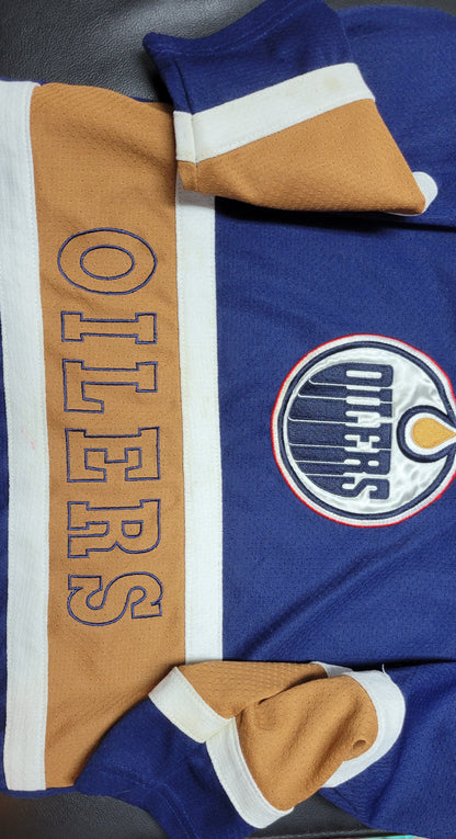 Vintage 1990's Edmonton Oilers Youth Jersey Size 6 Home Jersey Pre - Owned Great Shape