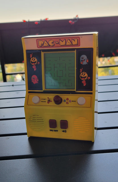 Original PAC MAN # 09521 Miniature Stand Up Arcade Classic Handheld Console