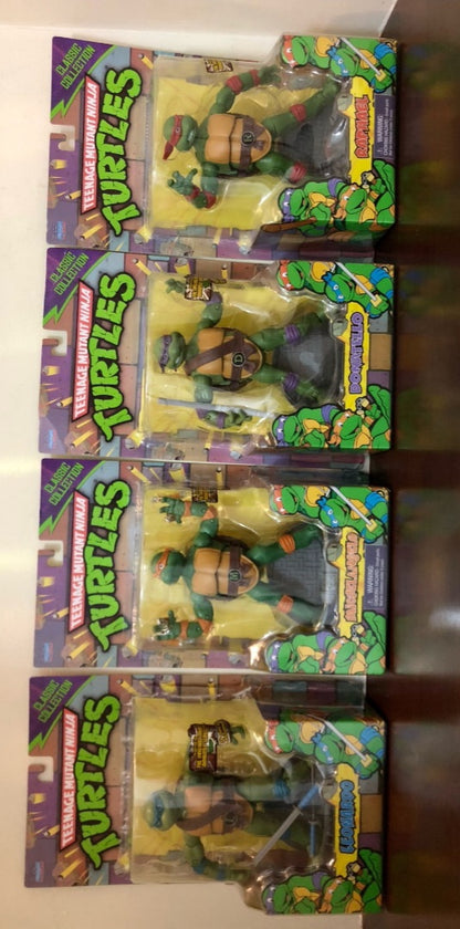 TMNT PVC Classic Collection Action Figures Boxed Set Of 4 Weapons + Weapon Included COWABUNGA DUDES!