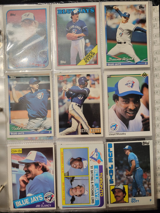 Lot Of 9 Near Mint Condition 1990's MLB BASEBALL Cards Check Out Photos!