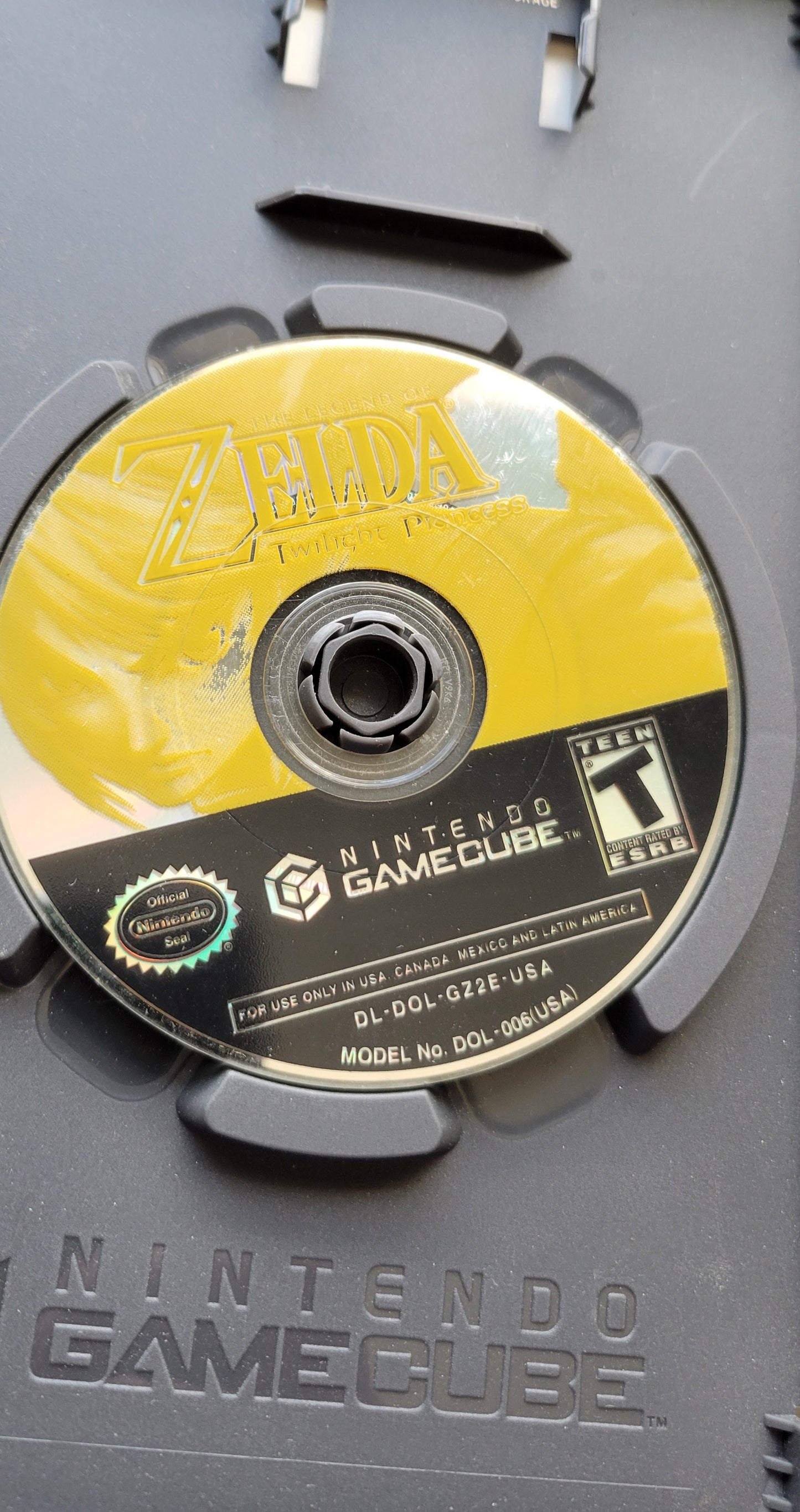 The Legend of Zelda: TWILIGHT PRINCESS - HOLY GRAIL (GameCube, 2003)