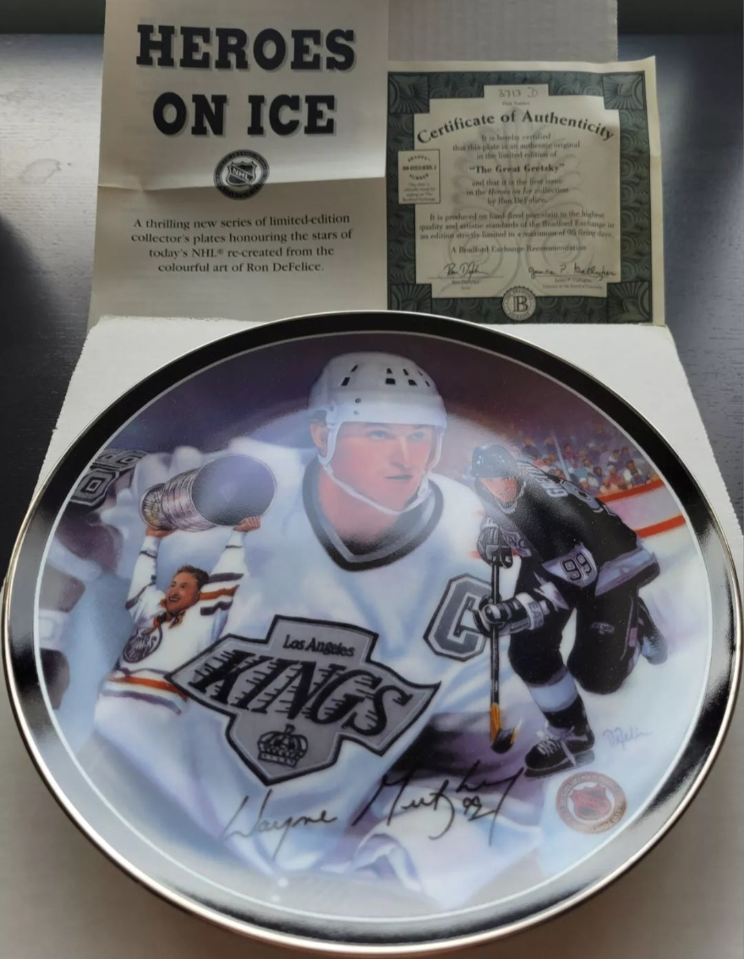 95 WAYNE GRETZKY Limited Edition Signed Porcelain Plate COMPLETE IN BOX + INSERT