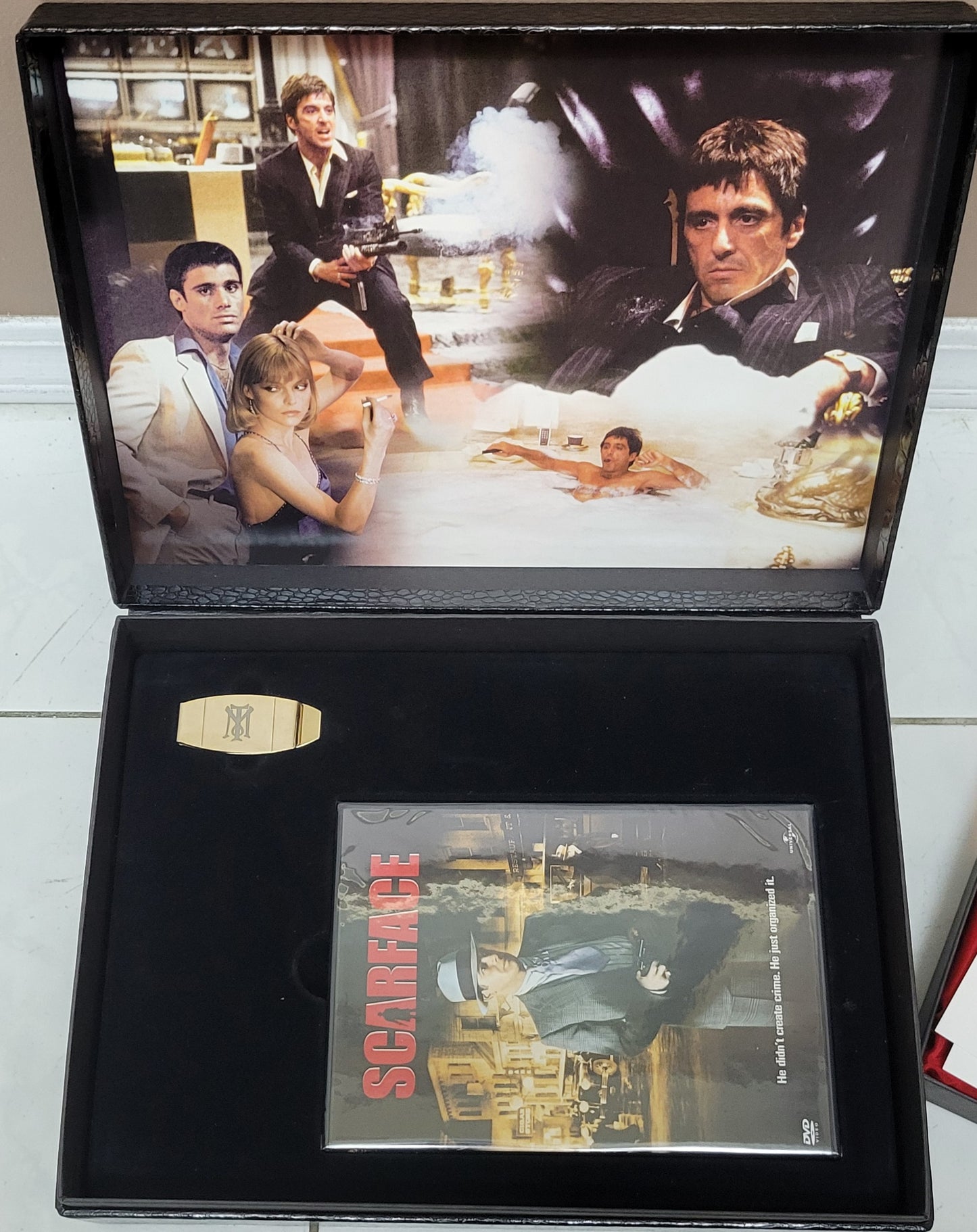 Al Pacino SCARFACE ANNIVERSARY EDITION BOXED SET COMPLETE!!! Includes 8 Original Posters + Alloy Money Clip + 2 DVD