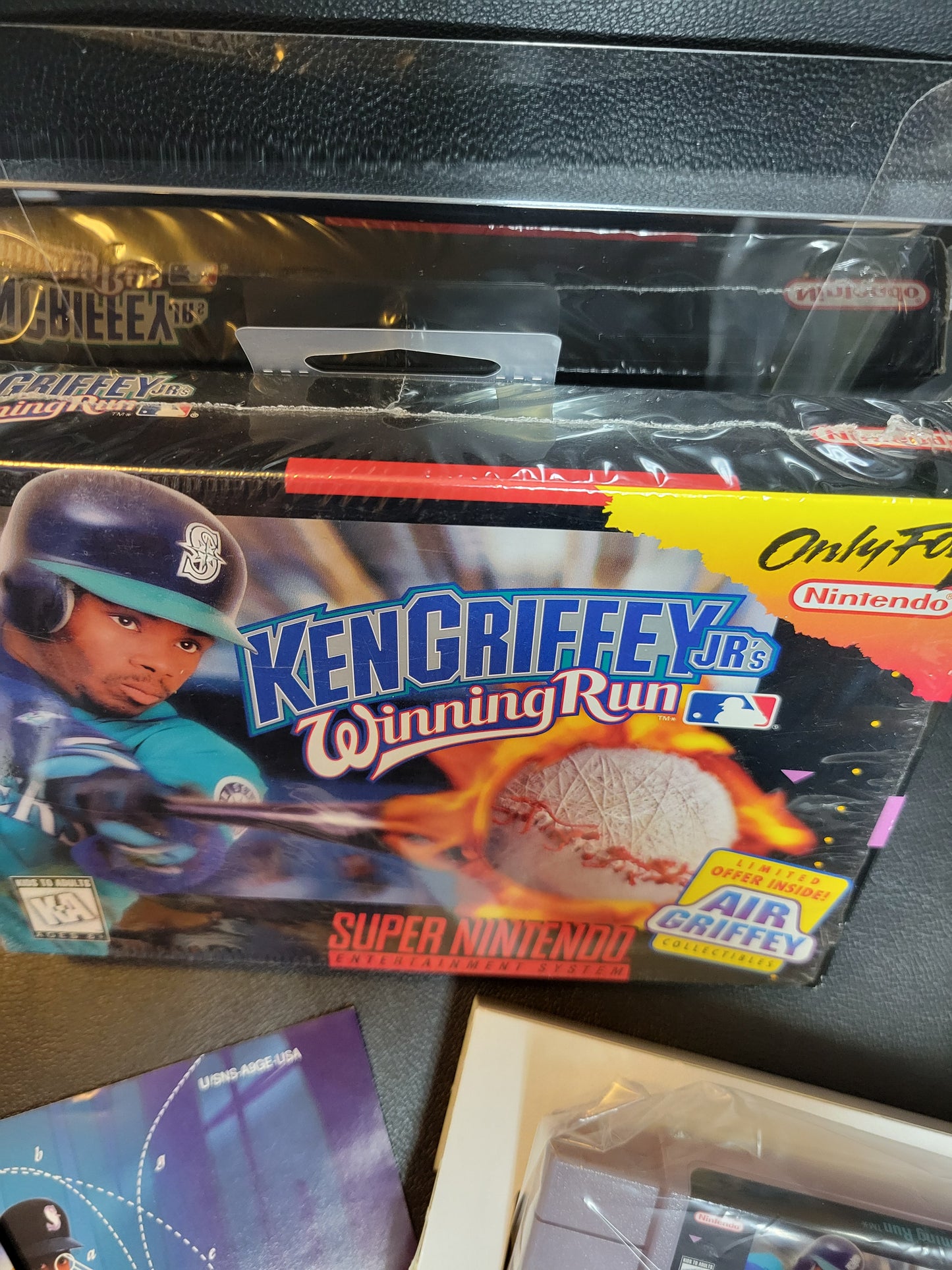 Ken Griffy Jr's Winning Run 1994 (SNES) FACTORY PLASTIC + HANG TAB (REAL CIB) - Pristine Condition - NTSC Cartridge + Protector