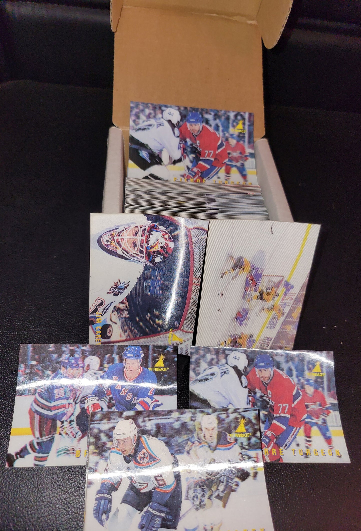 97 Pinnacle HOLOGRAPHIC Hockey Cards Unopened 15 Years 100 To 200 Cards In Mint Condition All Rarities Remain (If Any) Great Investment A+++