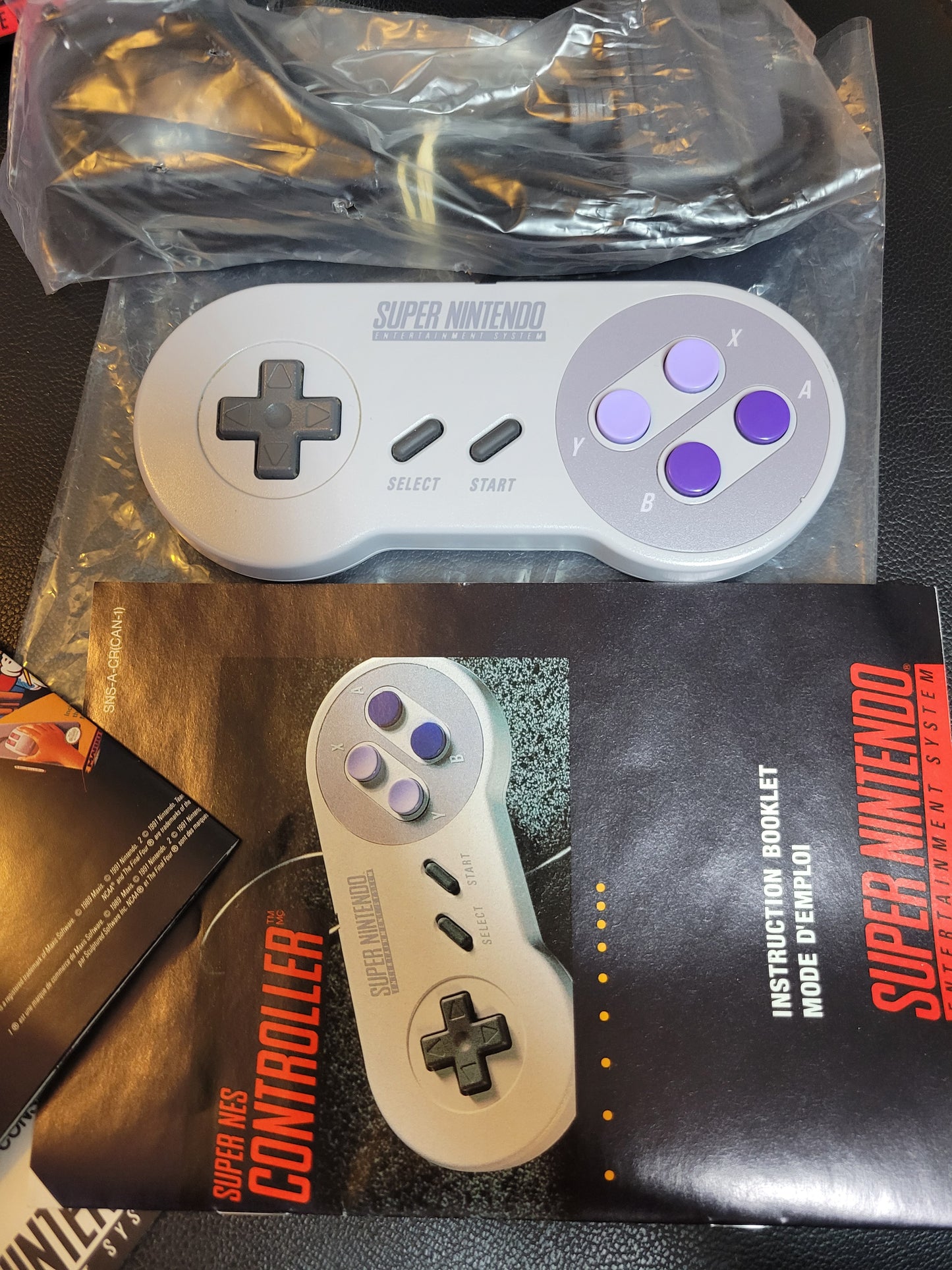 SNS-005 Controller (SNES) - Super Nintendo Ent. 1991 PRISTINE Condition FACTORY PLASTIC - (REAL CIB)