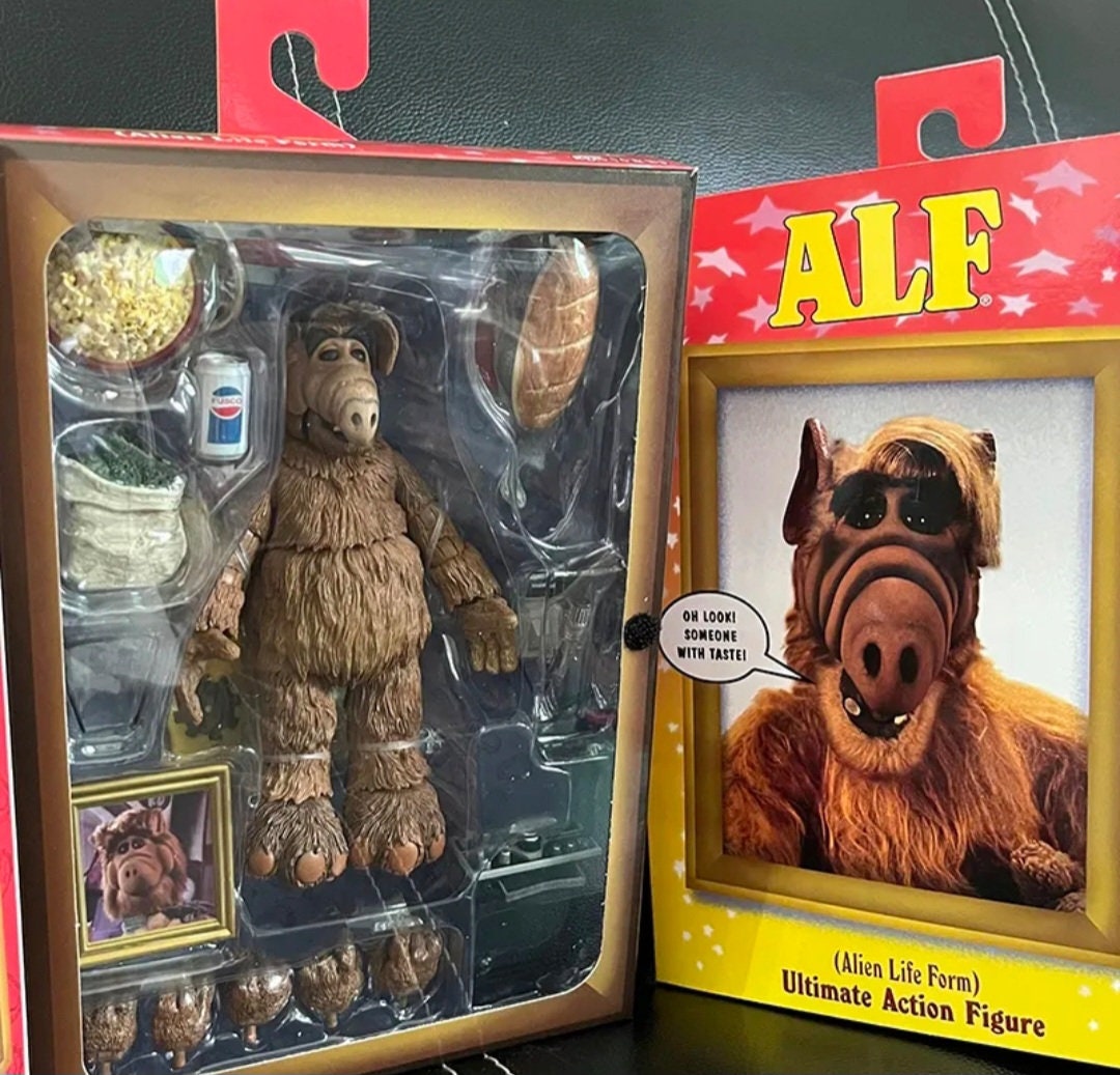 7 Inch ALF (Alien Life Form) Neca Ultimate Action Figure Sealed Box Set + 8 Accessories 7 Interchangeable Hands Based Off 1980 TV Series A++