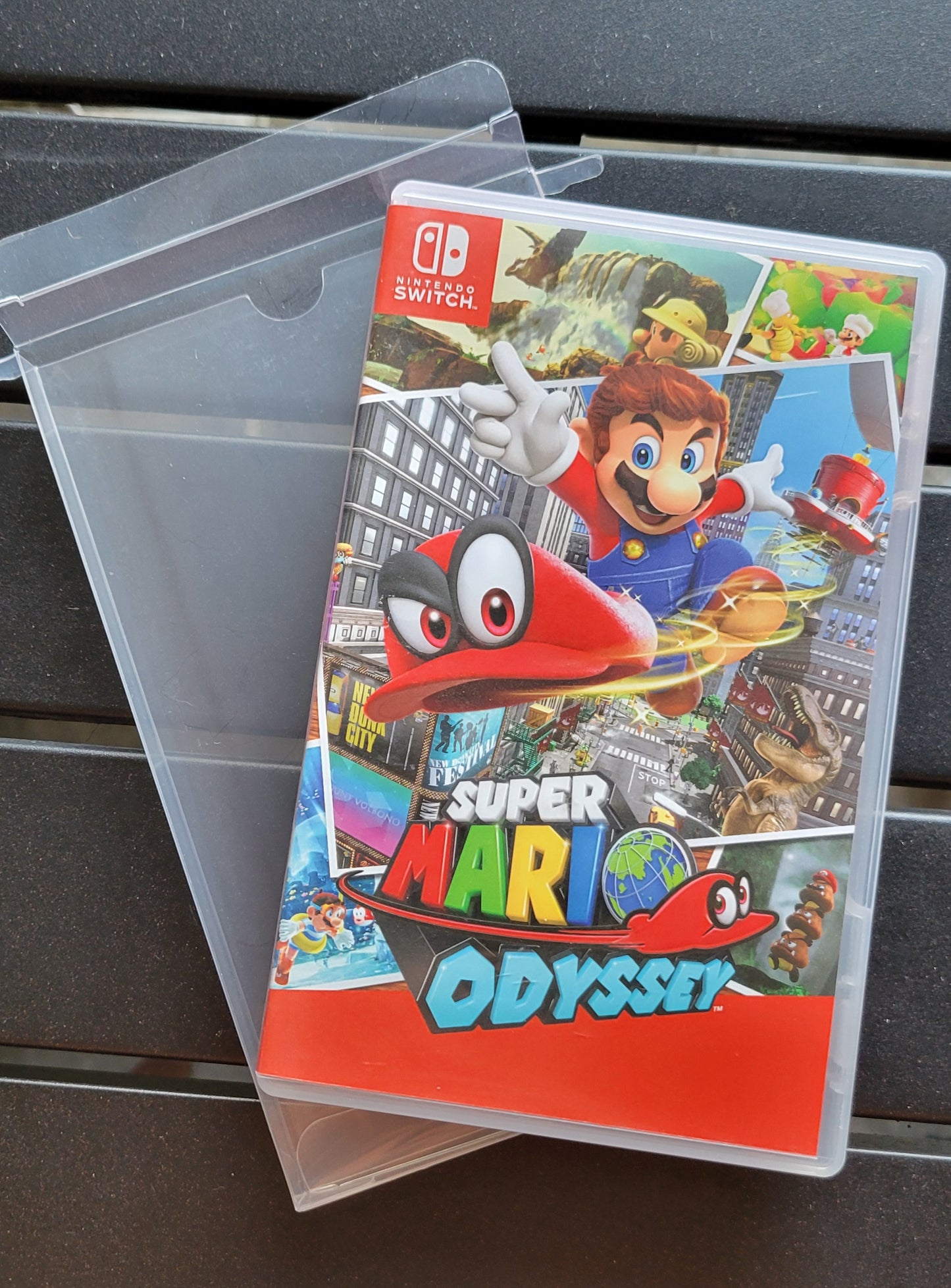 Like New Super Mario Odyssey - Nintendo Switch Early Release + Plastic Protector Sleeve