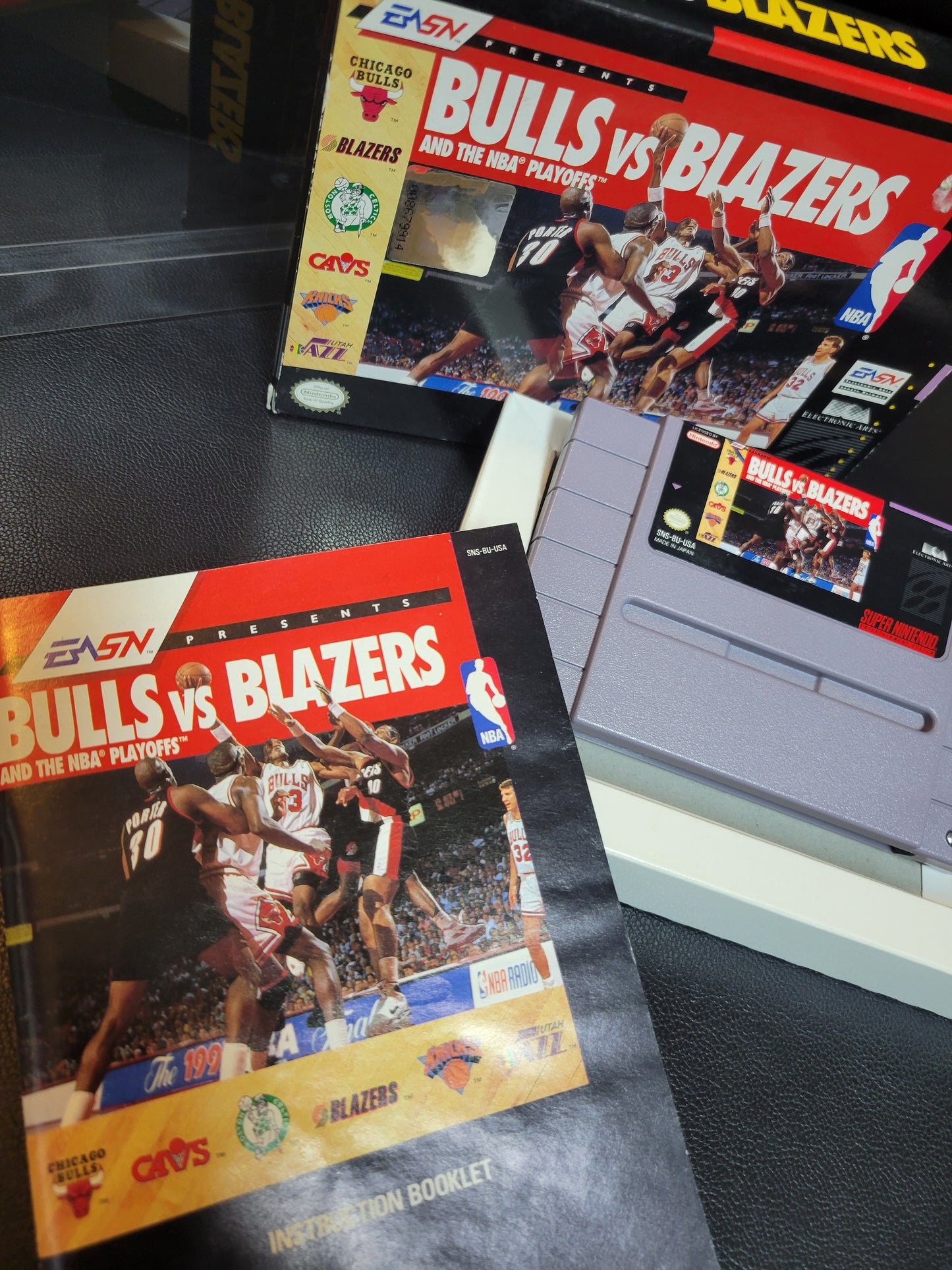 BULLS Vs Blazers (SNES) - Super Nintendo Ent. 1993 IMMACULATE Condition FACTORY PLASTIC - (CIB)