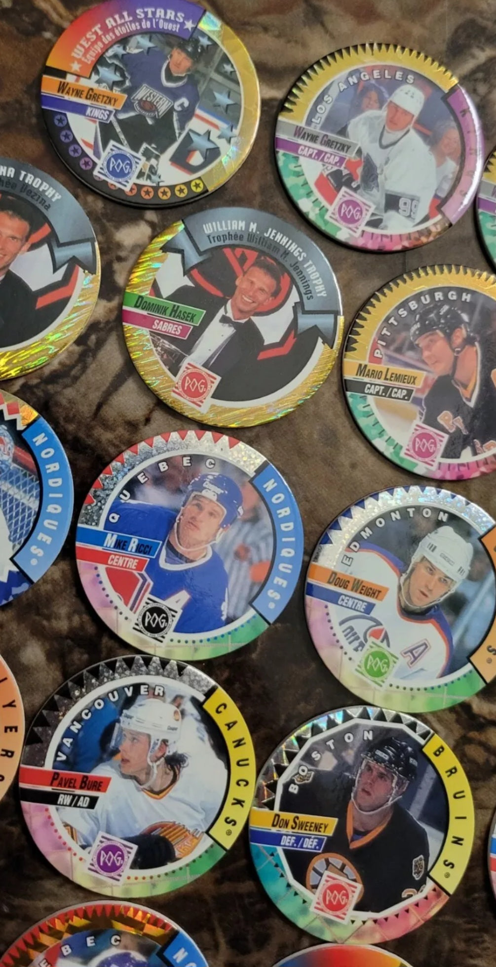 ULTRA RARE 1st EDITION BIG NAMES ORIGINAL MILK CAP POGS SET OF 25 GRETZKY ALL STARS