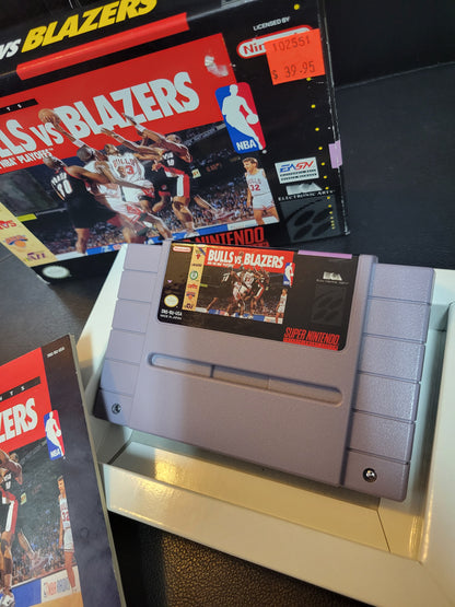 BULLS Vs Blazers (SNES) - Super Nintendo Ent. 1993 IMMACULATE Condition FACTORY PLASTIC - (CIB)