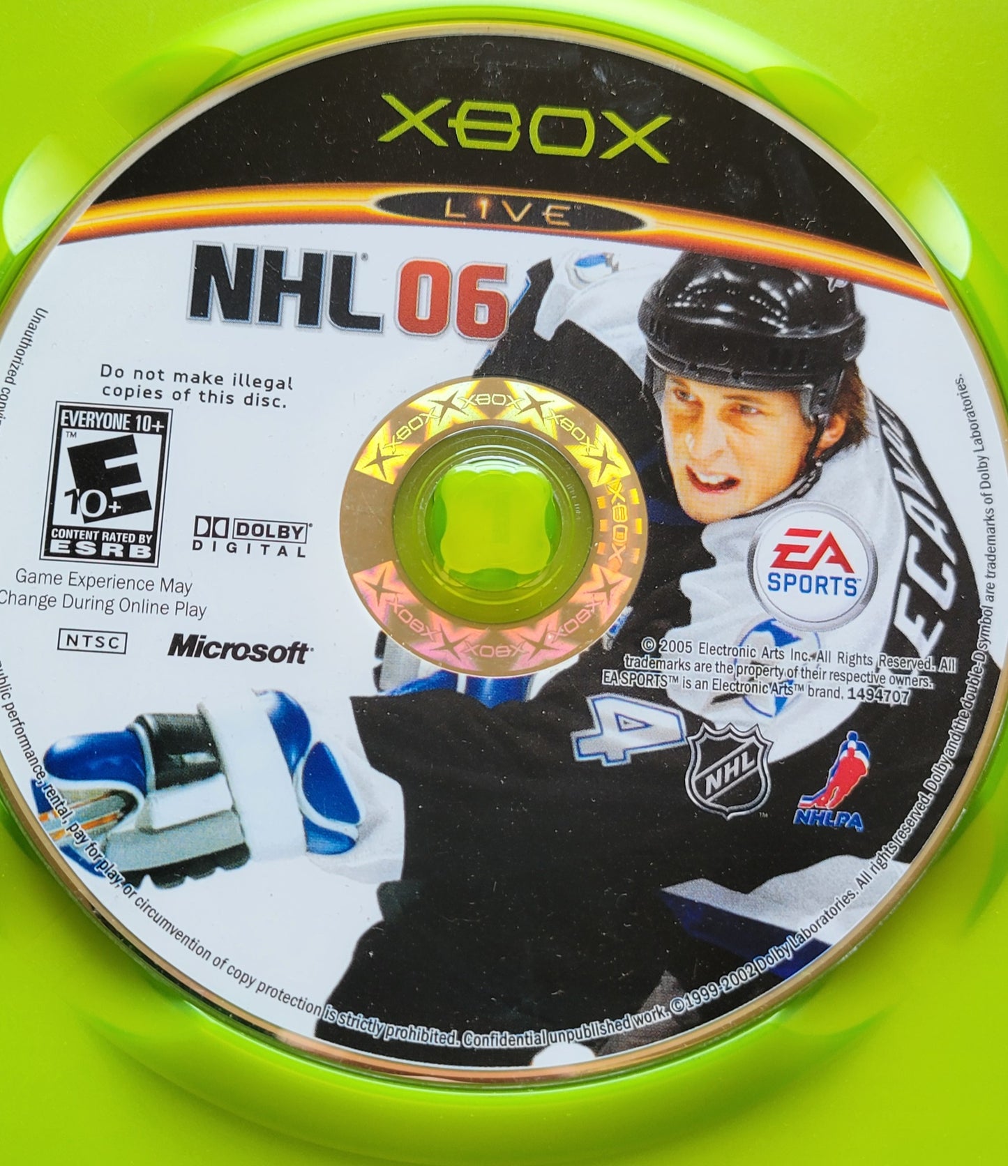 NHL 06 Microsoft XBOX - Disc + Box Pre-Owned Great Shape Tested & Working