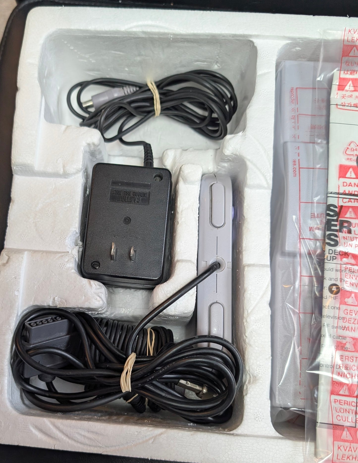 Super Nintendo Entertainment System – Complete in Box (CIB) | 4 Games + Super Scope 6 | Immaculate Condition | Original Box, Manuals & Hookups