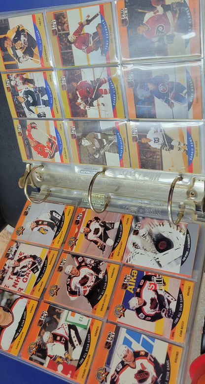 All Star Binder Upper Deck Pro-Set Fleer NHL Hockey Card Great Shape Soft Loader Since New Smoke Pet Free Home Great Collector's