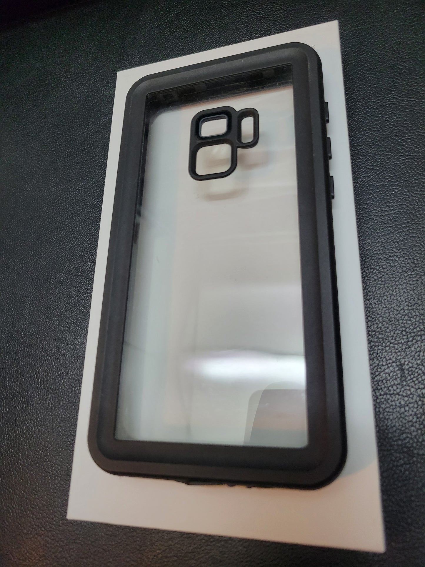 Samsung Galaxy S9 - Immaculate Condition -Minor Surface Cracks (Easily Fixed) Includes Charging Cord & Like-New OtterBox Case