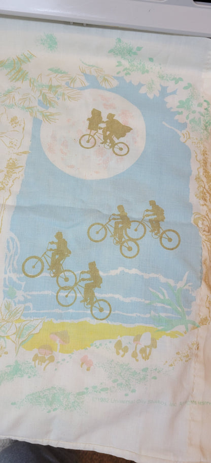 Original 1982 E.T. The Extraterrestrial Movie Pillow Case Great Condition Smoke Free Home