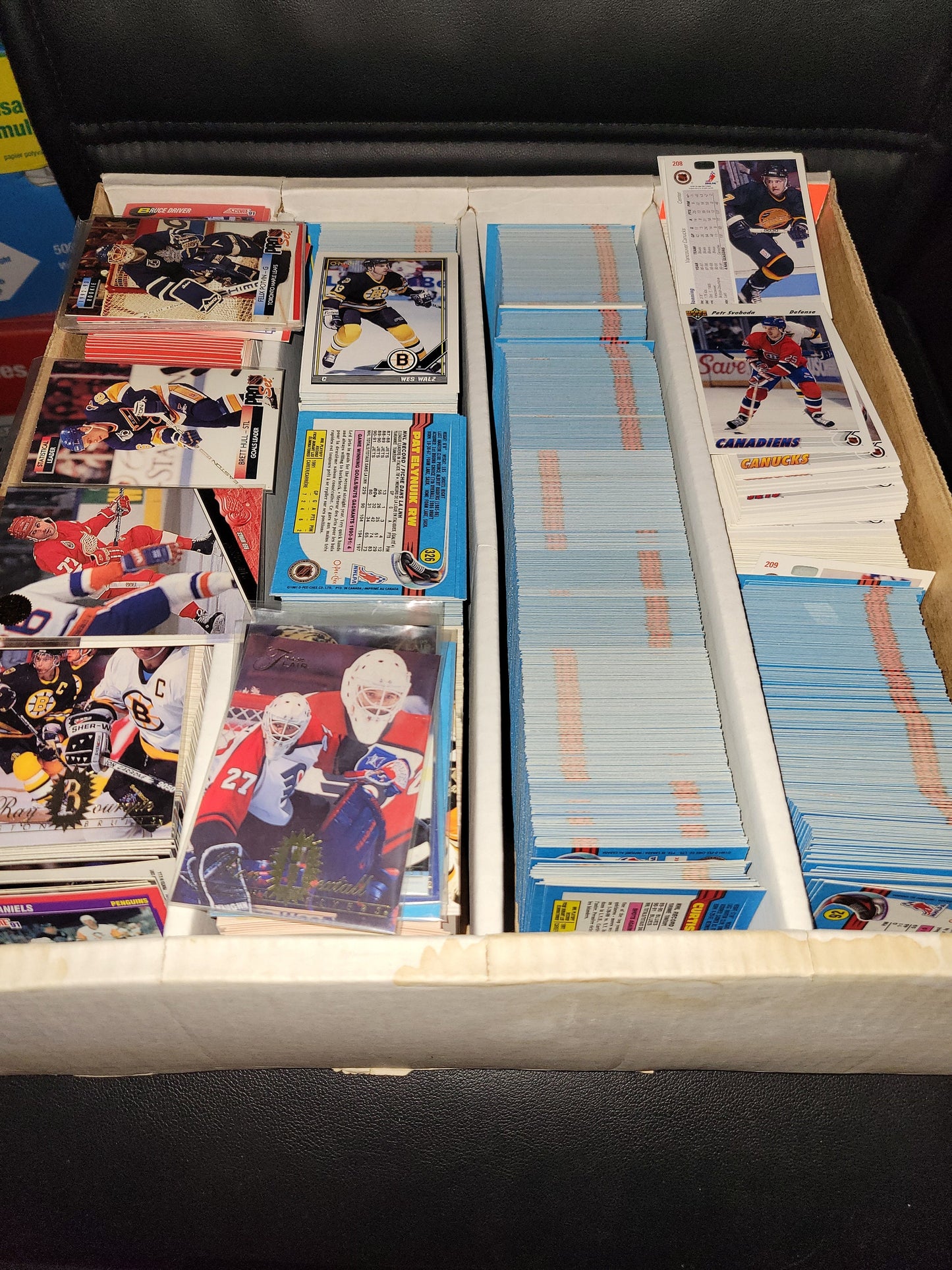 2500 - 4500 Hockey Cards Untouched In Over 25 Years 89 90's Flair Pro Set Opee-Chee Upper Deck Score Investment Nhl + Lots Of Rookies! MINT