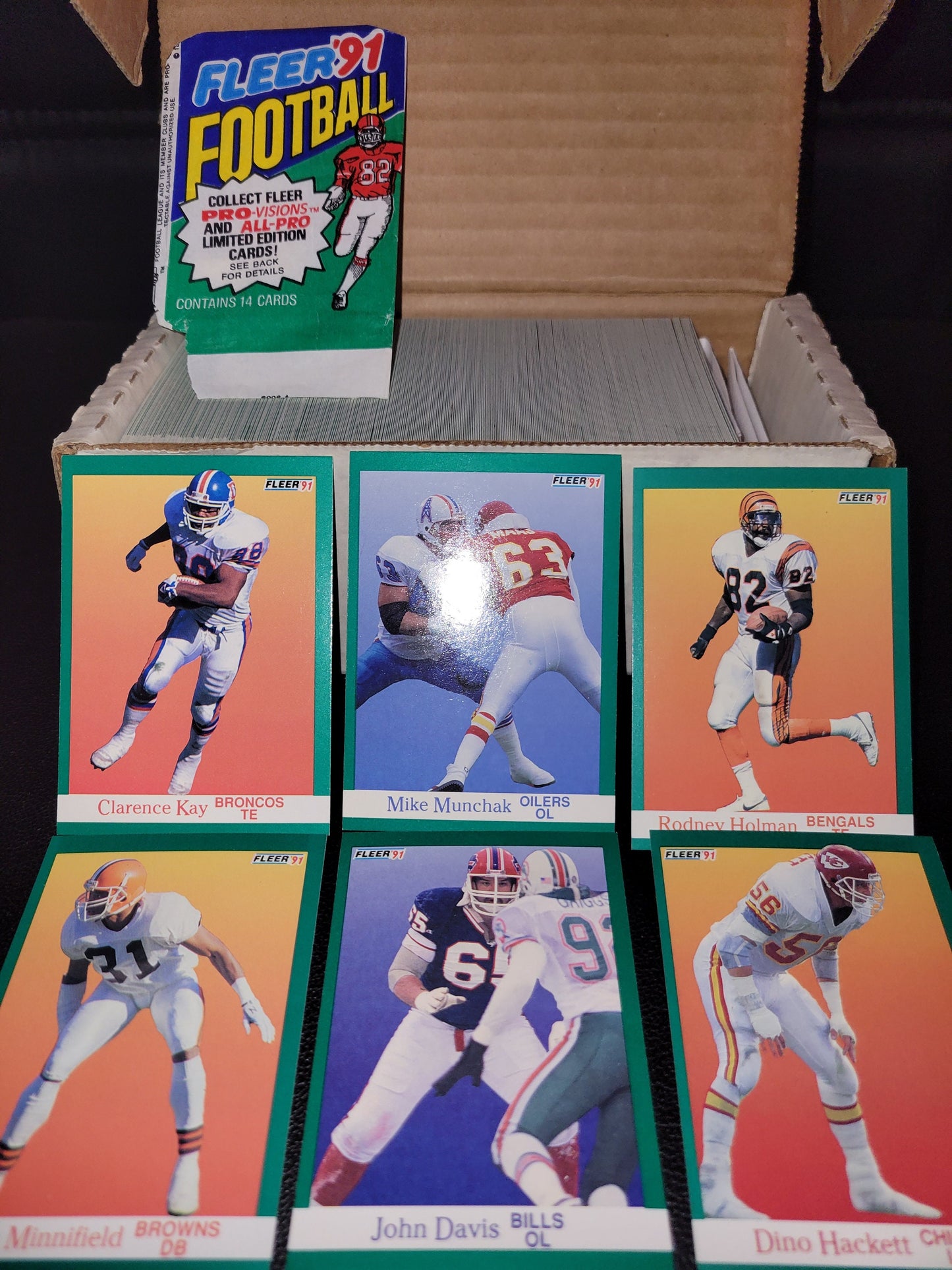 FLEER 91' FOOTBALL Cards Unopened 4 20 Years! Hundreds Of Cards In Mint Condition All Rarities Remain (If Any) Gift Or Addition GREAT Shape!