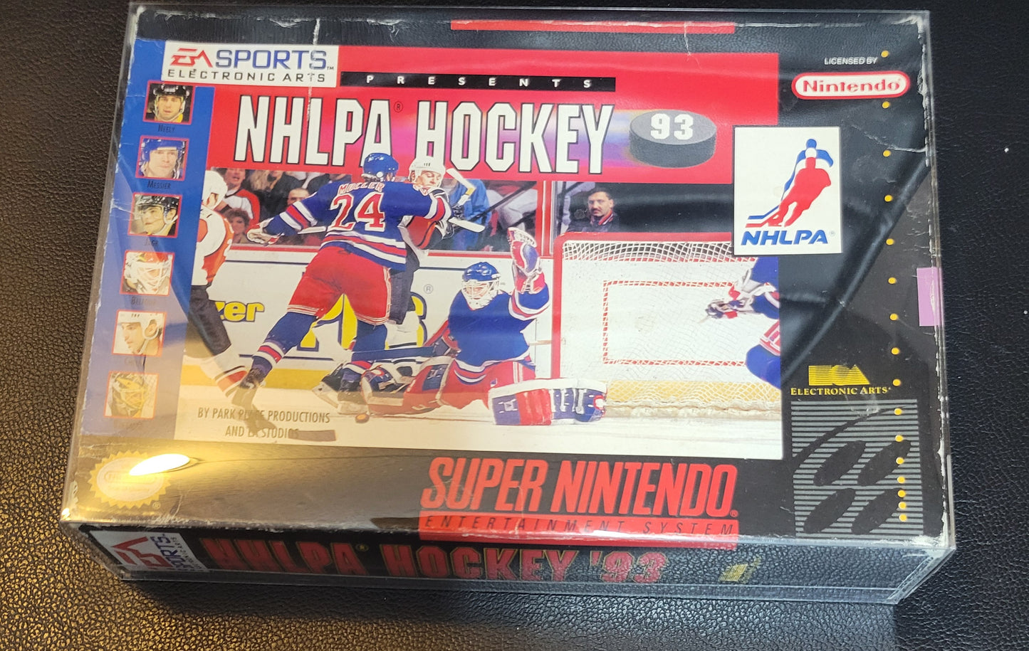 NHLPA Hockey (SNES) - Super Nintendo Ent. 1992 Great Condition - CWB Box + Manual + Protector