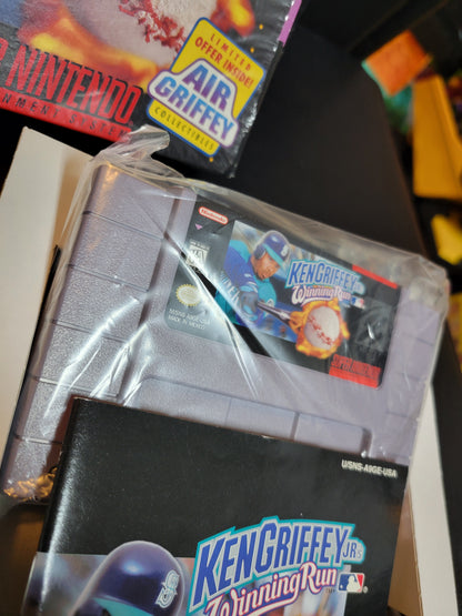 Ken Griffy Jr's Winning Run 1994 (SNES) FACTORY PLASTIC + HANG TAB (REAL CIB) - Pristine Condition - NTSC Cartridge + Protector