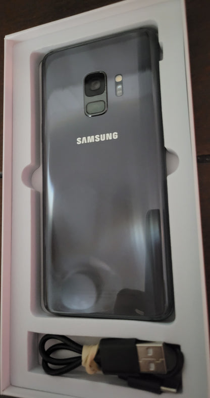 Samsung Galaxy S9 - Immaculate Condition -Minor Surface Cracks (Easily Fixed) Includes Charging Cord & Like-New OtterBox Case