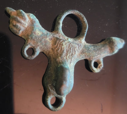 Antique Roman Fertility Amulet Said To Increase Likelihood Of Becoming Pregnant (Great Metal Detector Find!)