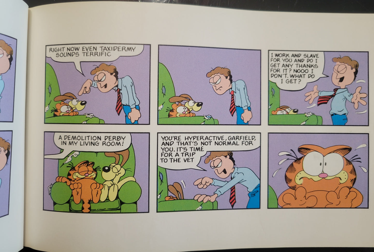 1st EDITION 1980s GARFIELD Book Club Edition: "Garfield On The Town" COLOR Softcover Book!