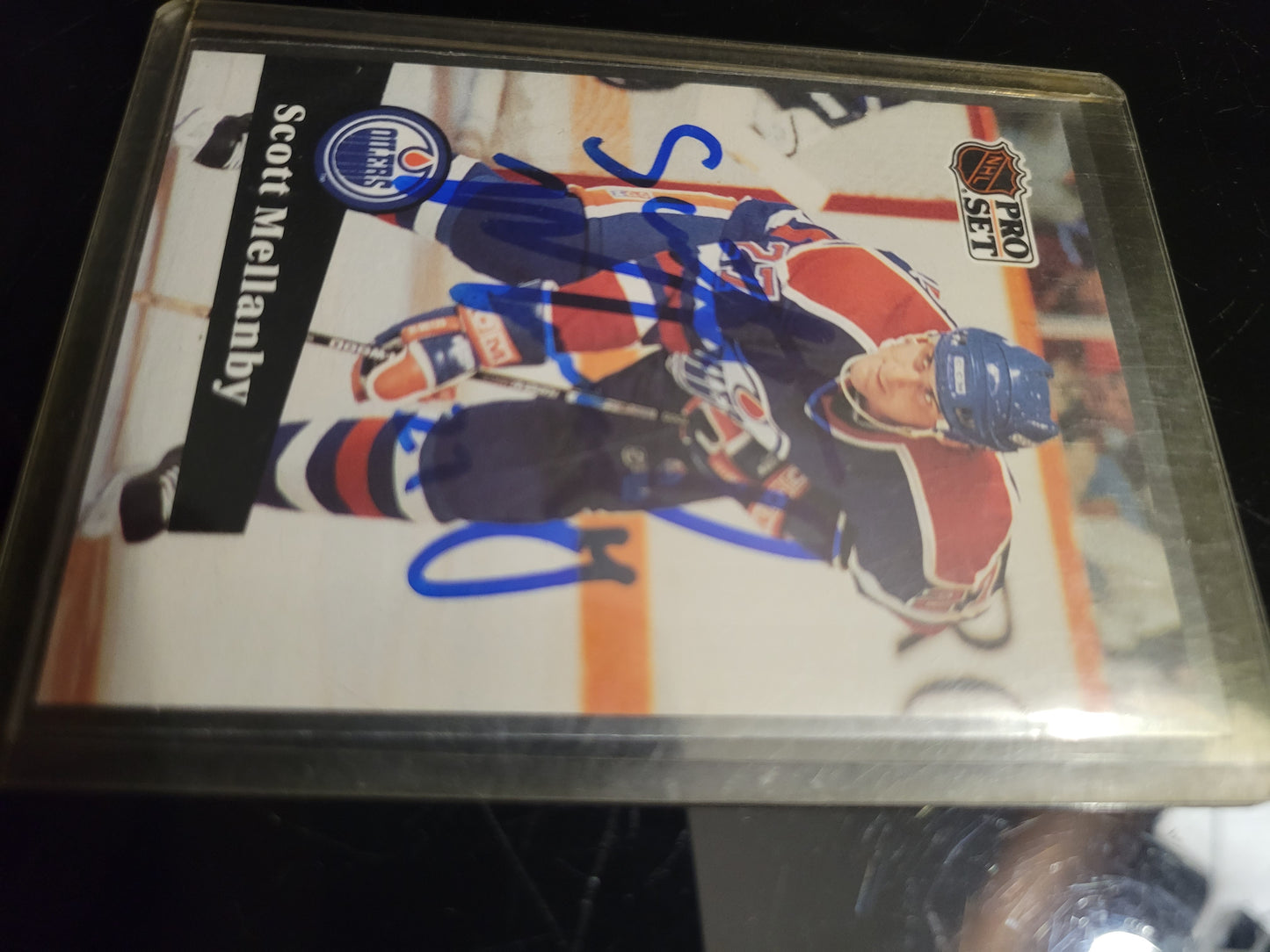 SIGNED SCOTT MELLANBY 3rd Most NHL Games Player Of All Time 1990 Edmonton Oilers Stanley Cup Champions Pro-Set NHL Hockey Card Great Shape Soft + Top Loader Since New Smoke Pet Free Home Great Collector's