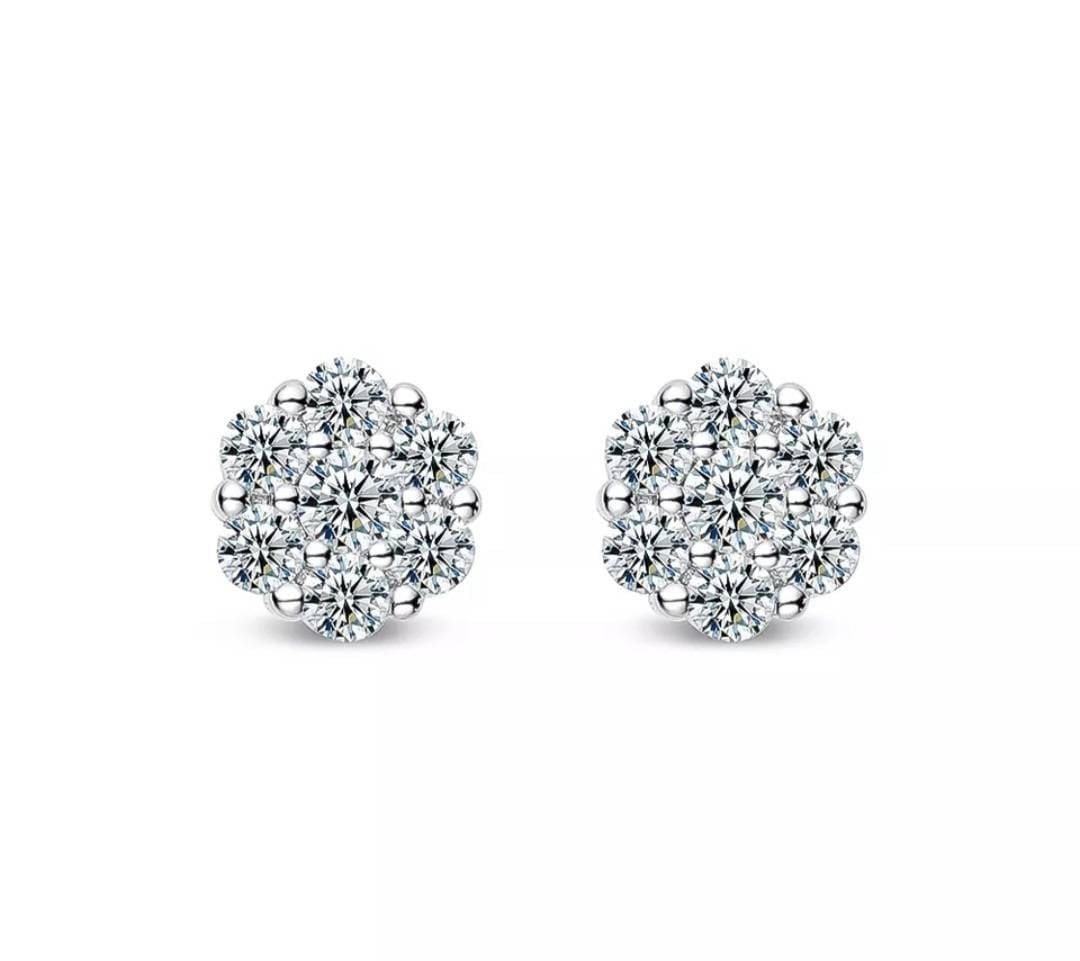 2.5 - 3MM Certified Moissanite Brilliant Cut VVS1 D (Colorless) Moissanite Stud Earrings White Gold GRA Certified Anniversary Snowflake Set