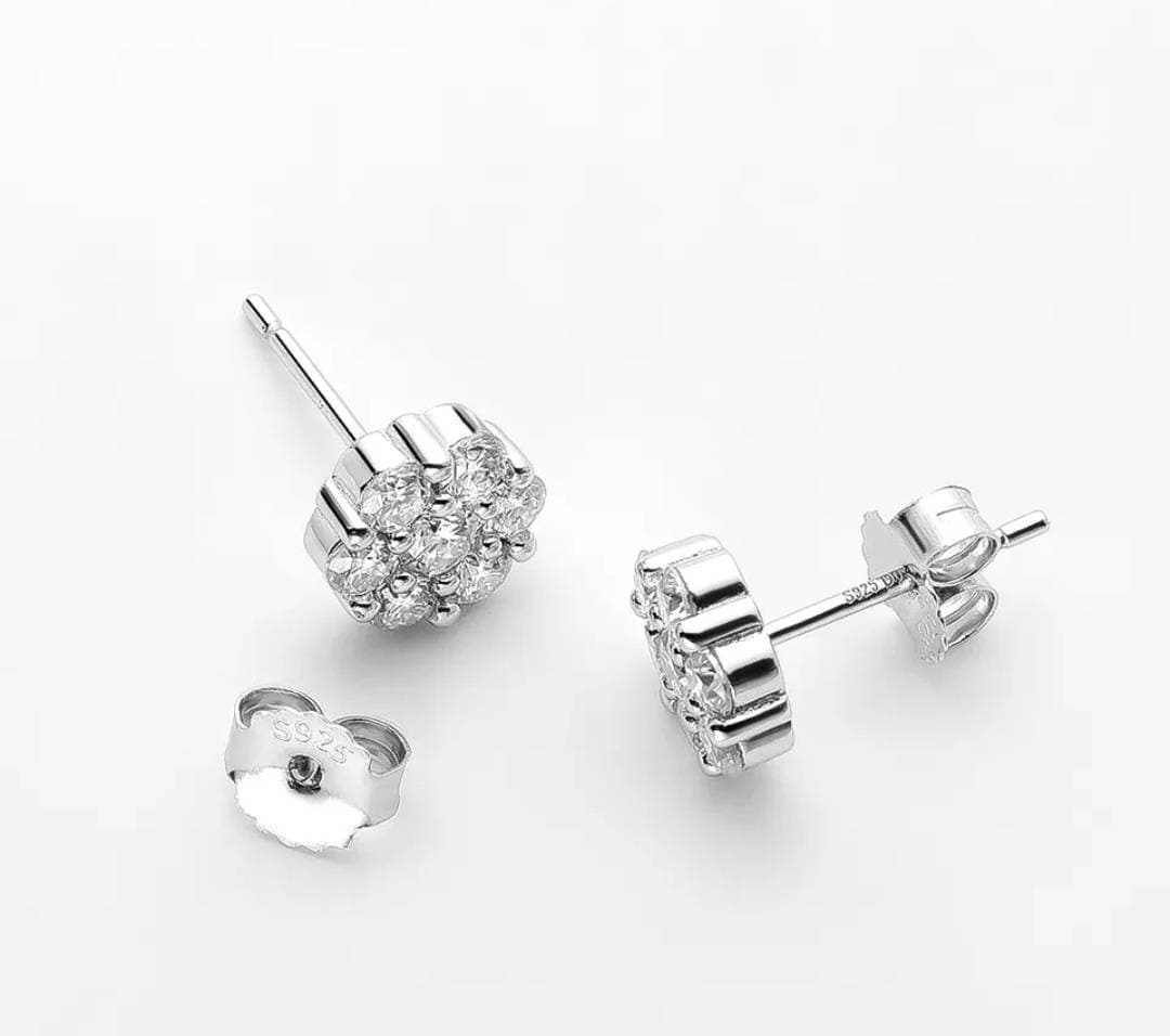 2.5 - 3MM Certified Moissanite Brilliant Cut VVS1 D (Colorless) Moissanite Stud Earrings White Gold GRA Certified Anniversary Snowflake Set